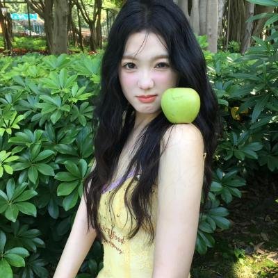 永远的妮娜 封面